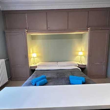 Gran Via Bed & Breakfast