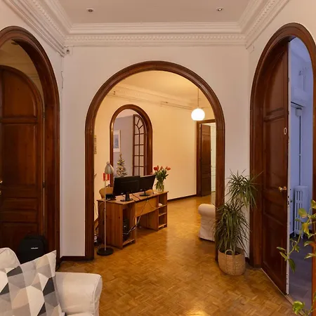 Ally's Bed&breakfast, 2*