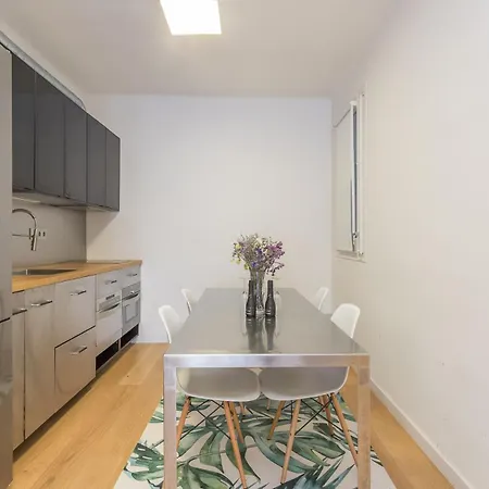 My Space - 2 Bedroom In Uptown Appartement Barcelone