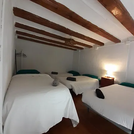 Privada En La Rambla De Cataluna Barselona