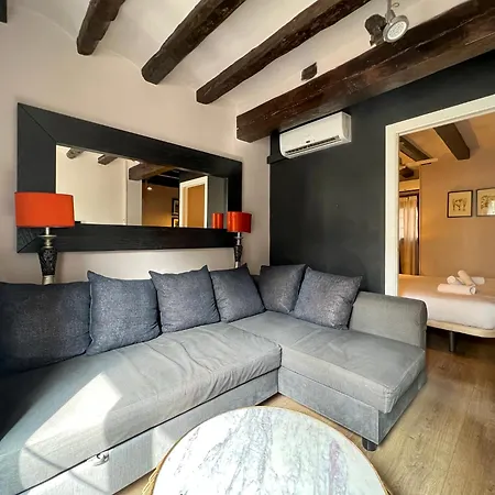 U-nique Est Apartment