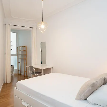 Bright And Cozy Flat In The Heart Of The Apartment Barcelona