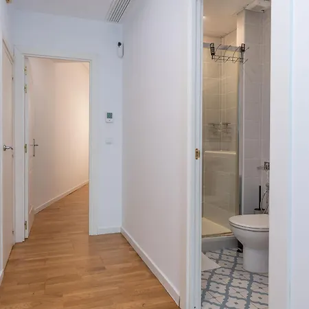 Bright And Cozy Flat In The Heart Of The *