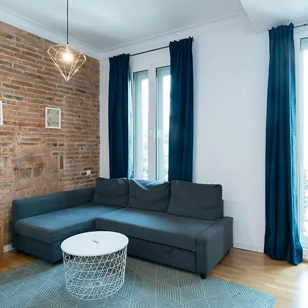 Bright And Cozy Flat In The Heart Of The Barcelona