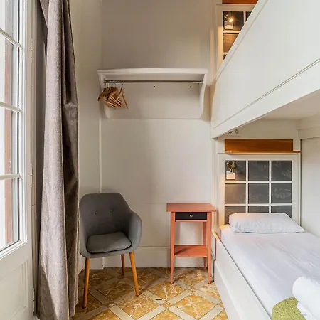 Casa Gracia Albergue Barcelona