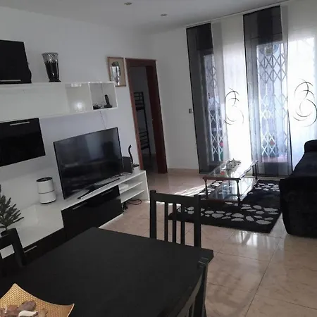 Sweet House Close To Airport Apartment *