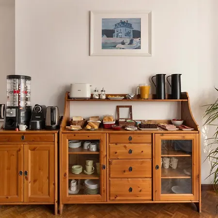 Ally's Bed&breakfast, 2* Barcelona
