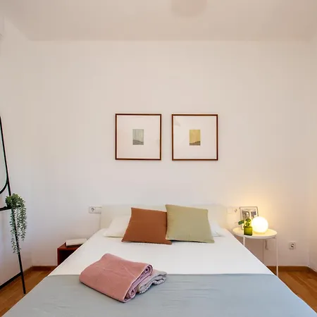 Apartment 00 Sagrada Familia