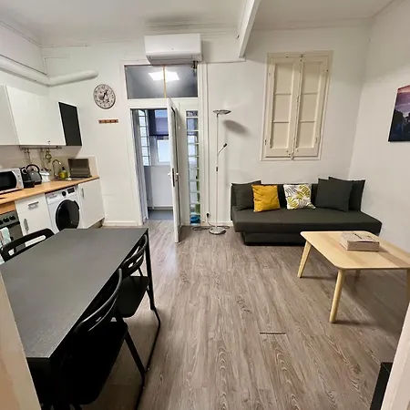 Poble Sec. Excelente Ubicación Cerca De La Playa Y De Ramblas Apartamento