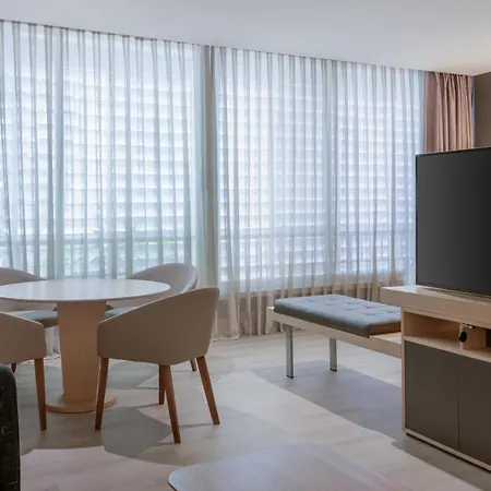 Ac Victoria By Marriott Hotel 4*