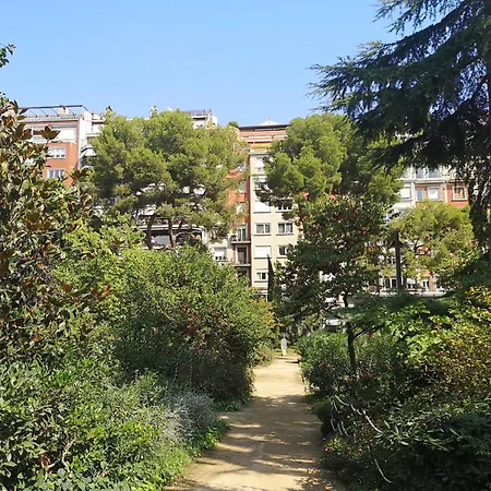 Aparteasy - Private Terrace, 3 Bedrooms, Eixample *