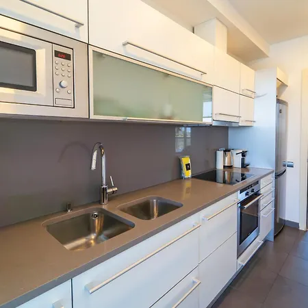 Unique Rentals-seafront Luxe Apartment Barcelona