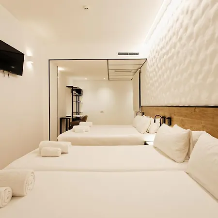 House Hotel