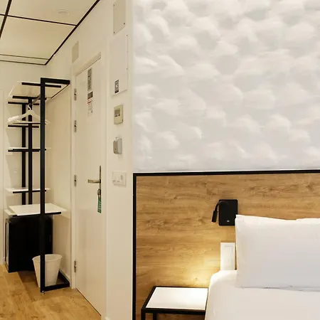 Hotel House 3*