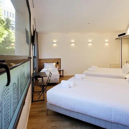 House Hotel