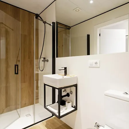 House Hotel