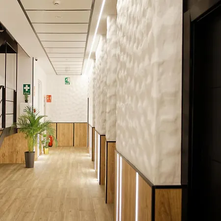 House Hotel 3*