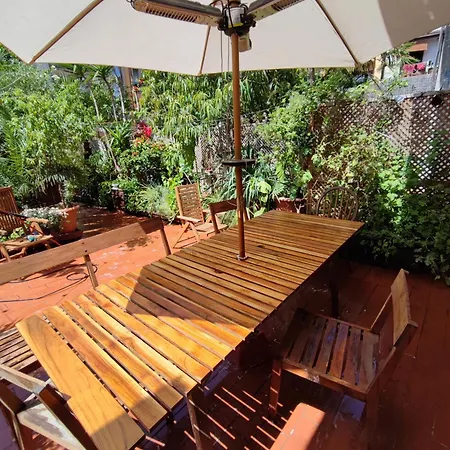 Jardin Secreto En El Centro De 2 Campo de lujo