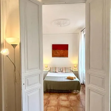Cozy Ploblesec Barcelona