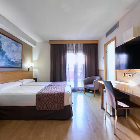 Hotel Catalonia Park Gueell 3*