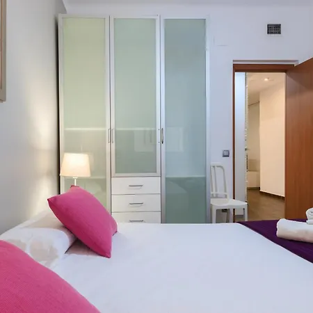 Housalia Corsega - 3 Bedrooms Next To Sagrada Familia Barcelona