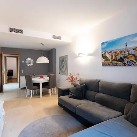 Comfy Downtown + Private Terrace Apartman *