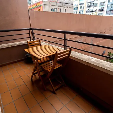 Comfy Downtown + Private Terrace