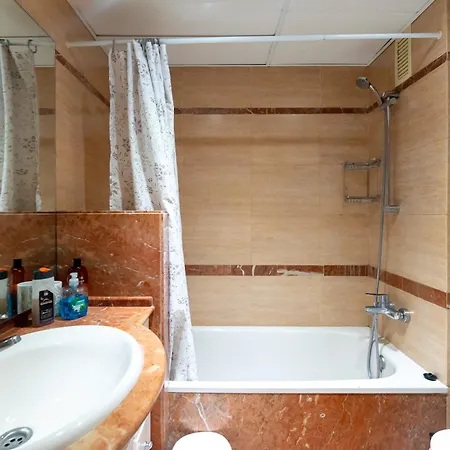 Comfy Downtown + Private Terrace Apartman