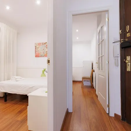 Aparteasy - Private Terrace, 3-bedroom Appartamento *