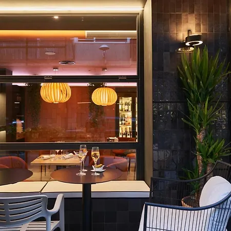 Augusta Apartahotel