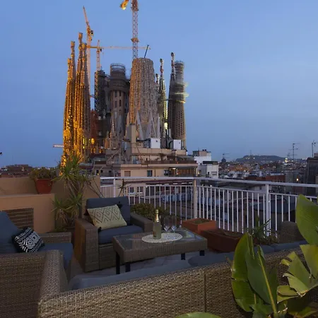 A1mar1023 Breathtaking Rooftop In Sagrada Familia Barcellona