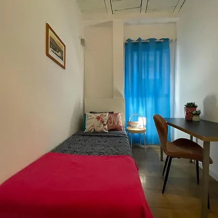 Hostel Rooms In Gothic *