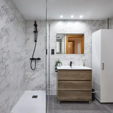 Bbarcelona Guinardo Flat Lägenhet *