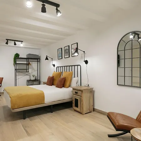Keyfamily Loft Ramblas * Barcelona
