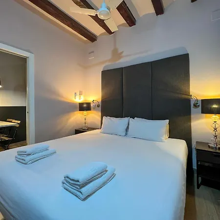 U-nique Est Apartment