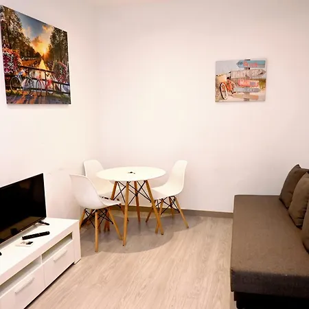 Homenfun Les Corts Appartamento