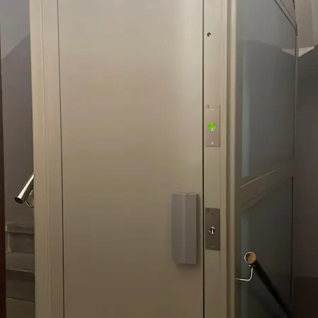 Apartment Sunny Terrace Attic In Plaza Espana - New Elevator *