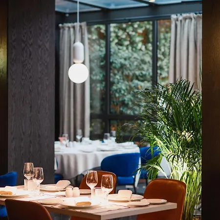 Hotel Gallery 4 Sup 4*