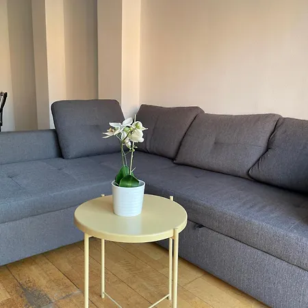 New! Amazing 2 Bedroom In Rambla Del Poblenou Apartment *