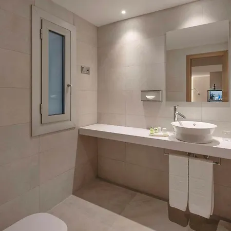Hotel Nh Sants 4*