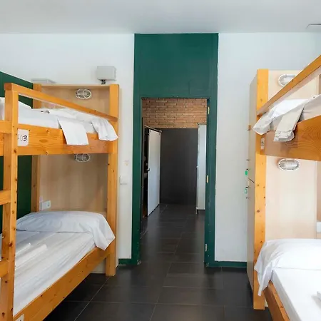 Hostel Inout La Floresta Pearson