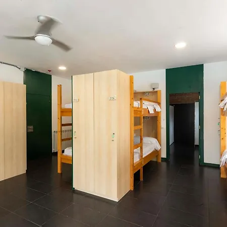 Hostel Inout