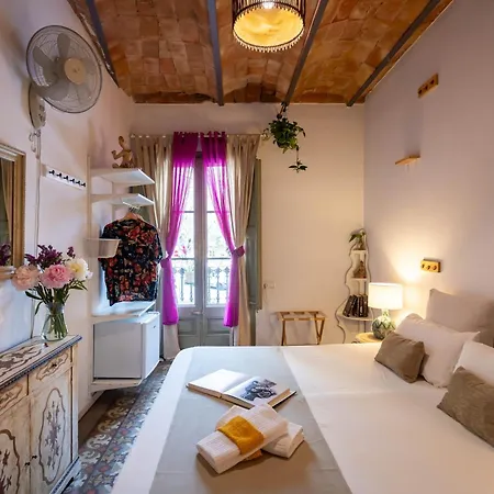 Primavera Hostel *