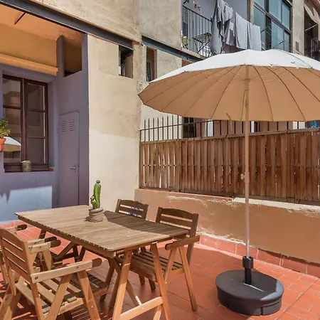 Cozy With Sunny Terrace In The Heart Of Gracia Barcelona