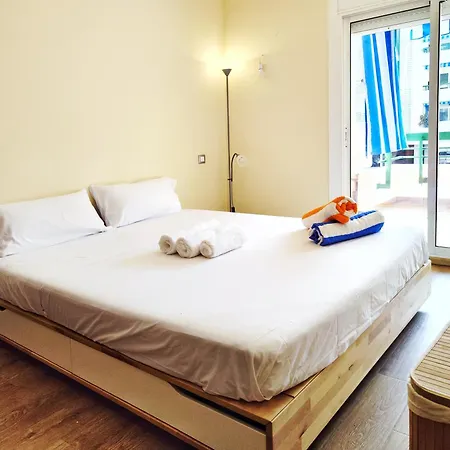 Apartamento Magnifico Apartamento En La Playa De Gava Mar *