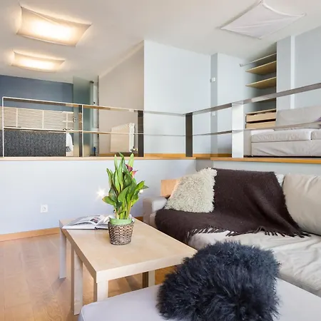 My Space Emirates - Bright In Gracia With Shared Pool Barcelona