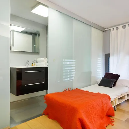 Lägenhet My Space Emirates - Bright In Gracia With Shared Pool Barcelona