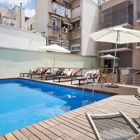 My Space Emirates - Bright In Gracia With Shared Pool Lägenhet