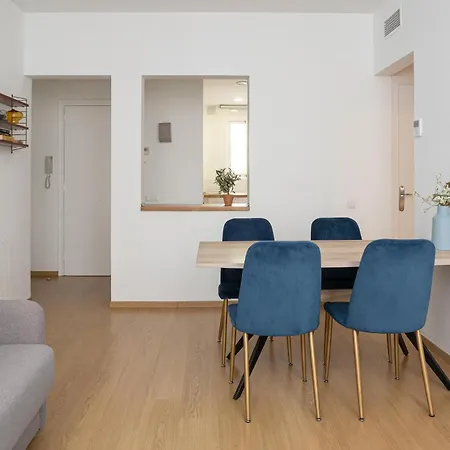 Lägenhet Livefull 2bdr In Trendy Gracia
