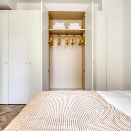 Blueground El Born Near Beach Bcn-29 Apartment Barcelona
